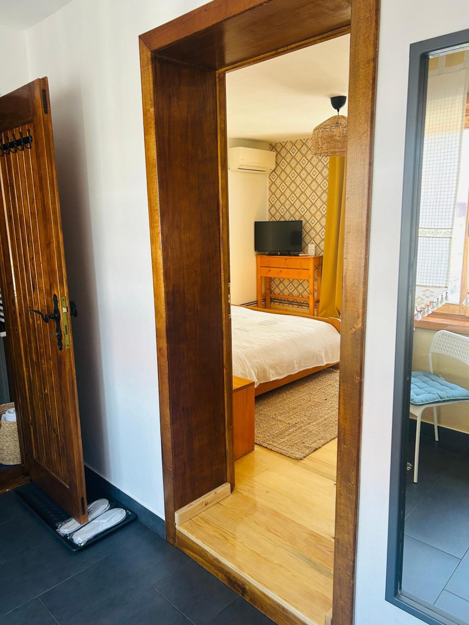Hotel Casa "La Moara Din Gradina" Eftimie Murgu Esterno foto